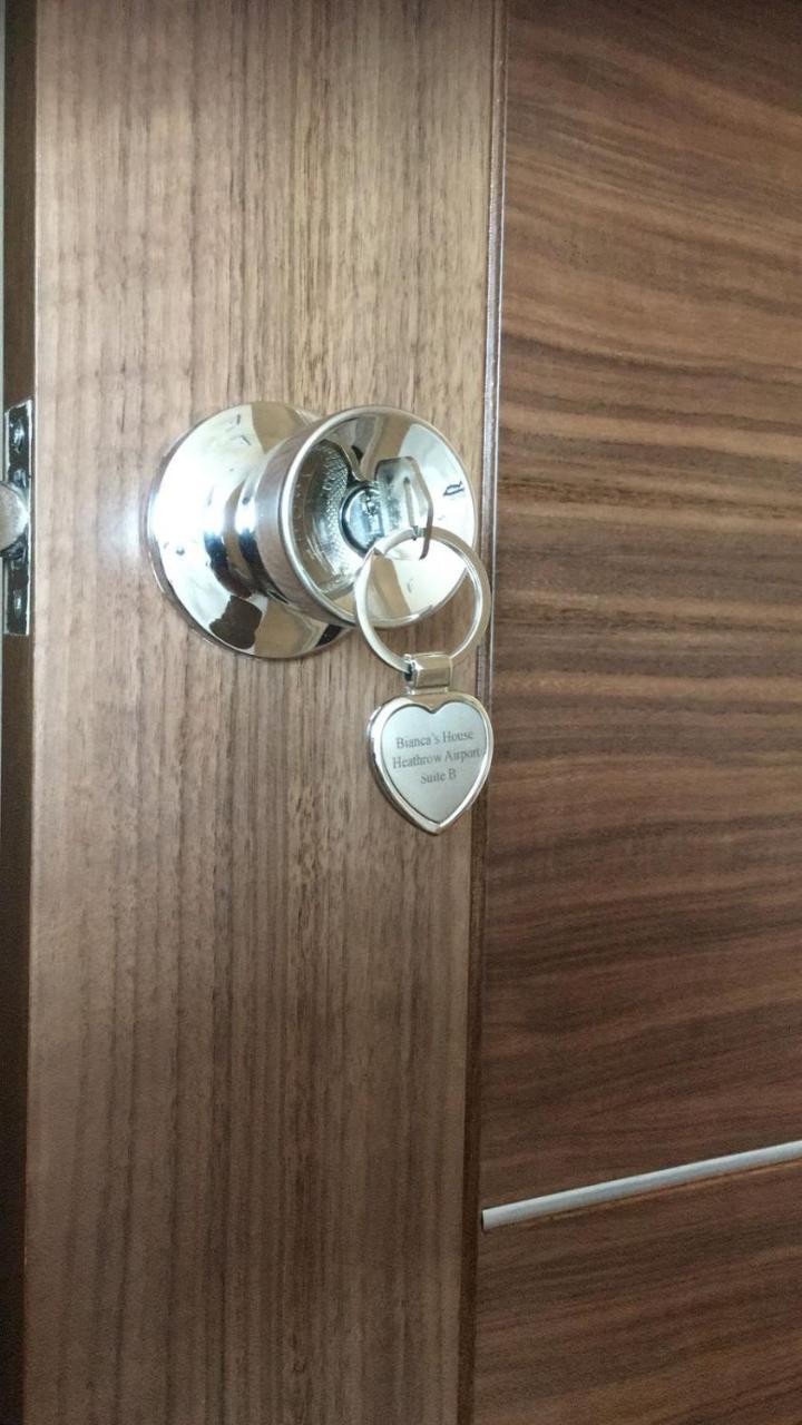 Bianca'S House Hotel Heathrow Airport Slough Room photo